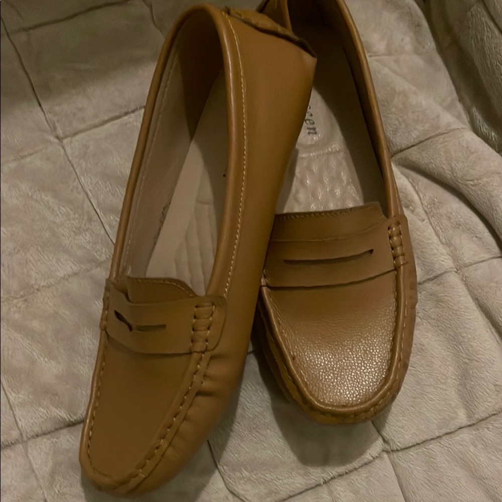 Women's Tan Loafers